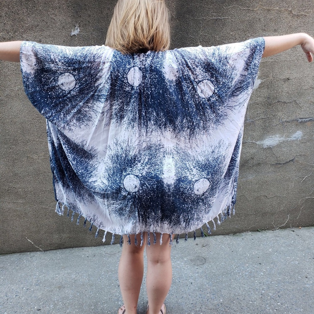 Blue white kimono